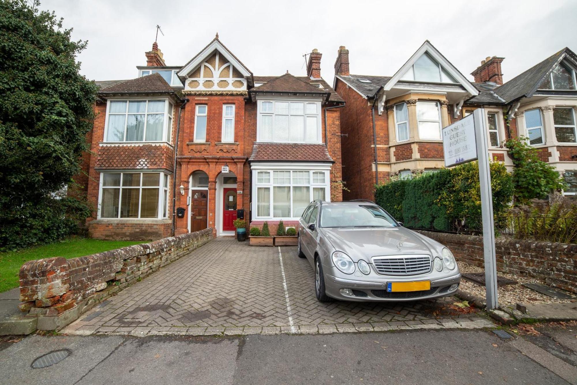 Oyo Lonsdale Guest House Oxford Buitenkant foto
